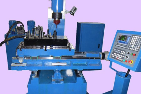 自動(dòng)鉚釘機(jī)廠家多，如何選擇靠譜的合作伙伴？