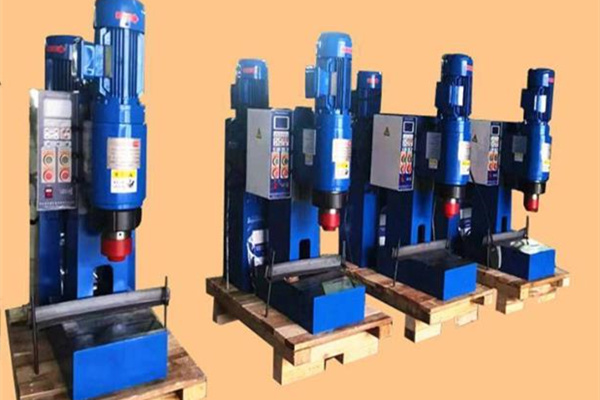 數(shù)控徑向鉚釘機安全操作規(guī)程，新手須知！ 圖1