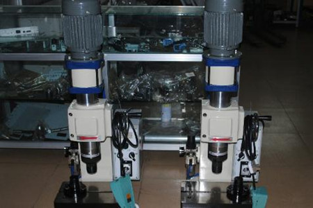 鉚釘機(jī)廠家怎么選擇？