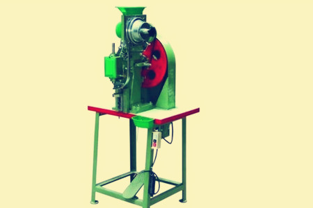 自動(dòng)鉚釘機(jī)鉚接點(diǎn)容易撕裂怎么辦？方法很簡(jiǎn)單！