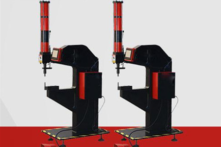 數(shù)控徑向鉚釘機(jī)操作之前需注意哪些事項？