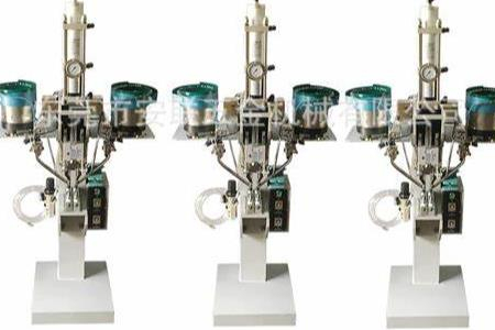全自動(dòng)鉚釘機(jī)為何受市場(chǎng)歡迎？好品質(zhì)帶來(lái)高效生產(chǎn)！