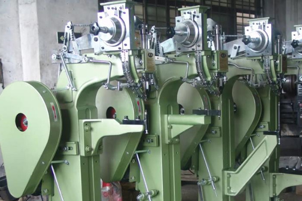 鉚釘機(jī)鉚接時(shí)鉚釘可以承受多大剪切力？